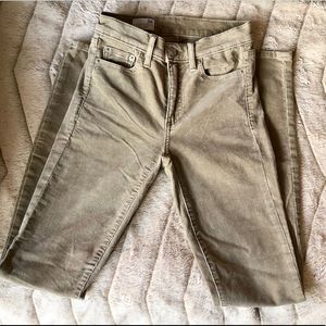 NWOT GAP Modern Stretchy True Skinny Jeans
